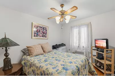 2324 Westervelt Avenue, Bronx, NY 10469 - Photo 28