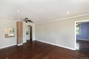 38 Roosevelt Ave, Sayville, NY 11782 - Photo 10