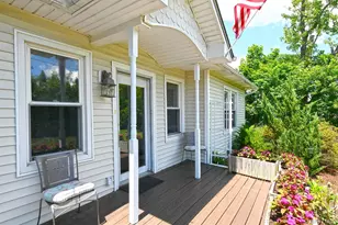 38 Roosevelt Ave, Sayville, NY 11782 - Photo 4