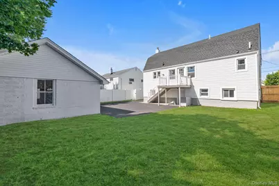 43 Westside Avenue, Freeport, NY 11520 - Photo 20