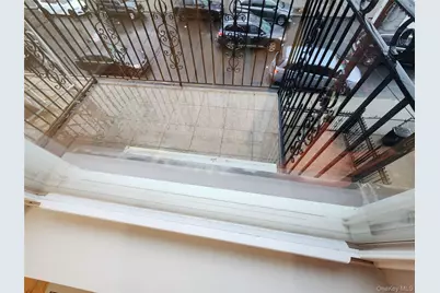 905 East 82nd Street, Brooklyn, NY 11236 - Photo 10