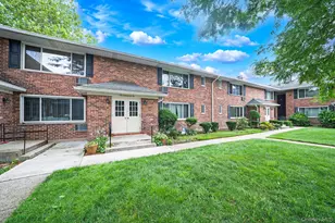 172 Edmunton, North Babylon, NY 11703 - Photo 2