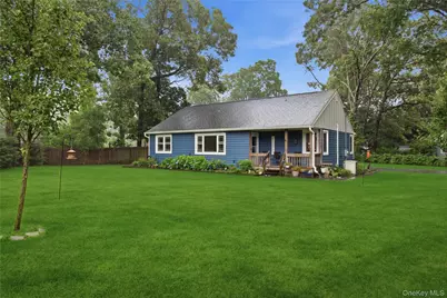 3 Parkside Avenue, Miller Place, NY 11764 - Photo 2
