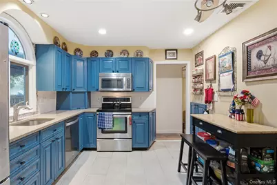 3 Parkside Avenue, Miller Place, NY 11764 - Photo 6