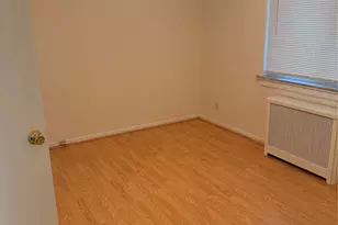 26047 73, Glen Oaks, NY 11004 - Photo 4