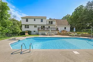 185 Rombout Rd, Pleasant Valley, NY 12569 - Photo 12