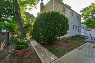 12 Goeller Ave, Huntington Station, NY 11746 - Photo 36