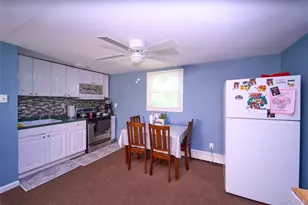 12 Goeller Ave, Huntington Station, NY 11746 - Photo 14