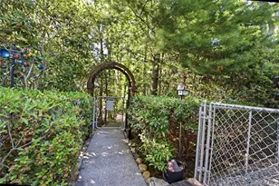 25 Valley Cir, Miller Place, NY 11764 - Photo 26