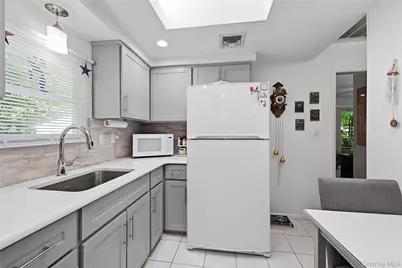 25 Valley Circle, Miller Place, NY 11764 - Photo 16
