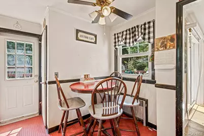 33 Rogers Place, Floral Park, NY 11001 - Photo 8