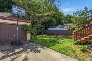 33 Rogers Pl, Floral Park, NY 11001 - Photo 18