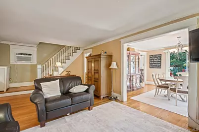 33 Rogers Place, Floral Park, NY 11001 - Photo 4