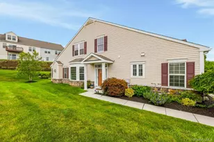 8 Atkins Ct, Carmel, NY 10512 - Photo 2