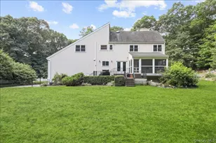 10 Woodland Ct S, Bedford, NY 10506 - Photo 2