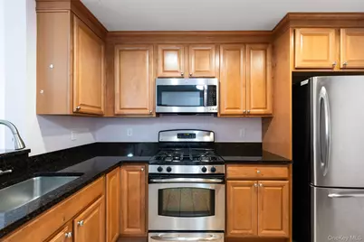 1321 Round Pointe Drive, Haverstraw, NY 10927 - Photo 4