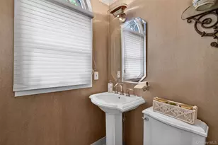 237 S Mountain Rd, New City, NY 10956 - Photo 18
