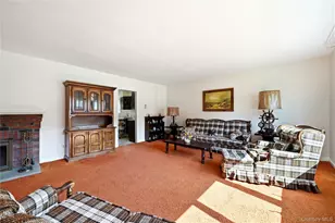 398 Ocean Ave, Massapequa, NY 11758 - Photo 4