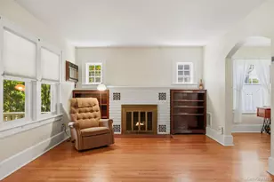 14 Spoor Ave, Poughkeepsie, NY 12603 - Photo 6
