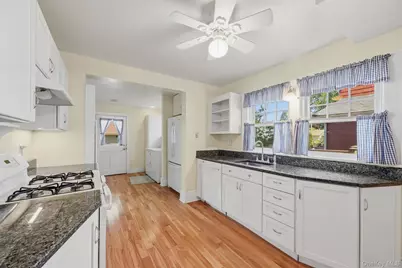 14 Spoor Avenue, Poughkeepsie, NY 12603 - Photo 12