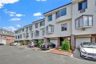 120-09 Riviera Ct, College Point, NY 11356 - Photo 6