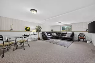 9 Pleasant Ln, Poughkeepsie, NY 12603 - Photo 26