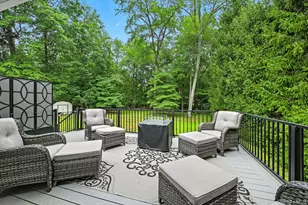 9 Pleasant Ln, Poughkeepsie, NY 12603 - Photo 12