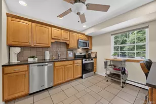9 Pleasant Ln, Poughkeepsie, NY 12603 - Photo 16