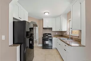 817 Quincy Ave, Bronx, NY 10465 - Photo 10
