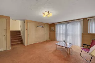 38 Center Dr, Syosset, NY 11791 - Photo 28