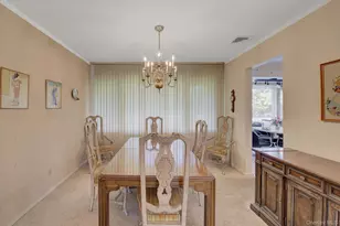38 Center Dr, Syosset, NY 11791 - Photo 10