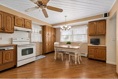29 Edward Street, Bethpage, NY 11714 - Photo 12