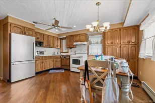 29 Edward St, Bethpage, NY 11714 - Photo 10