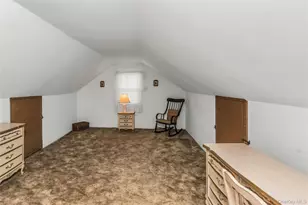 9 Kays Ct, North Babylon, NY 11703 - Photo 12