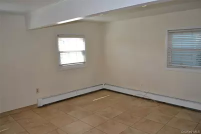 516 Long Beach Road, Island Park, NY 11558 - Photo 10