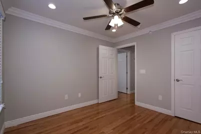565 Merrick Road #201, Rockville Centre, NY 11570 - Photo 6