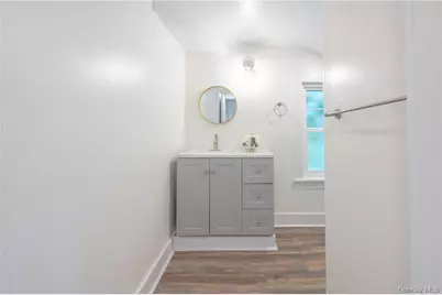 223 Fourth Avenue, Pelham, NY 10803 - Photo 18