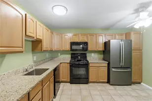 702 Scenic Ln, Poughkeepsie, NY 12603 - Photo 10
