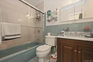 11-63 129th St, College Point, NY 11356 - Photo 16