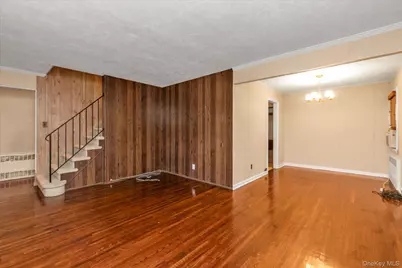 69 Virginia Street, Valley Stream, NY 11580 - Photo 4