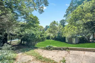 122 Dawn Rd, Rocky Point, NY 11778 - Photo 4