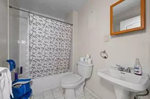 10-76 Gipson St, Far Rockaway, NY 11691 - Photo 10