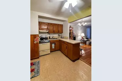 485 E Lincoln Avenue #214, Mount Vernon, NY 10552 - Photo 4