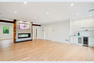 21 Arista Drive, Dix Hills, NY 11746 - Photo 20