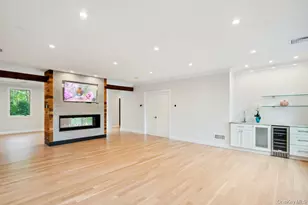 21 Arista Dr, Dix Hills, NY 11746 - Photo 20