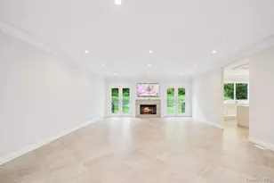 21 Arista Dr, Dix Hills, NY 11746 - Photo 8