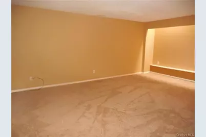 350 N Water Street #2-12, Newburgh, NY 12550 - Photo 8