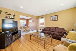 119 Caroline Ave, Franklin Square, NY 11010 - Photo 18