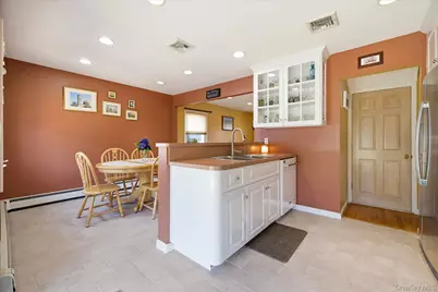 119 Caroline Avenue, Franklin Square, NY 11010 - Photo 14