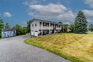 6 Bates Cir, Call Listing Agent, NY 10921 - Photo 2